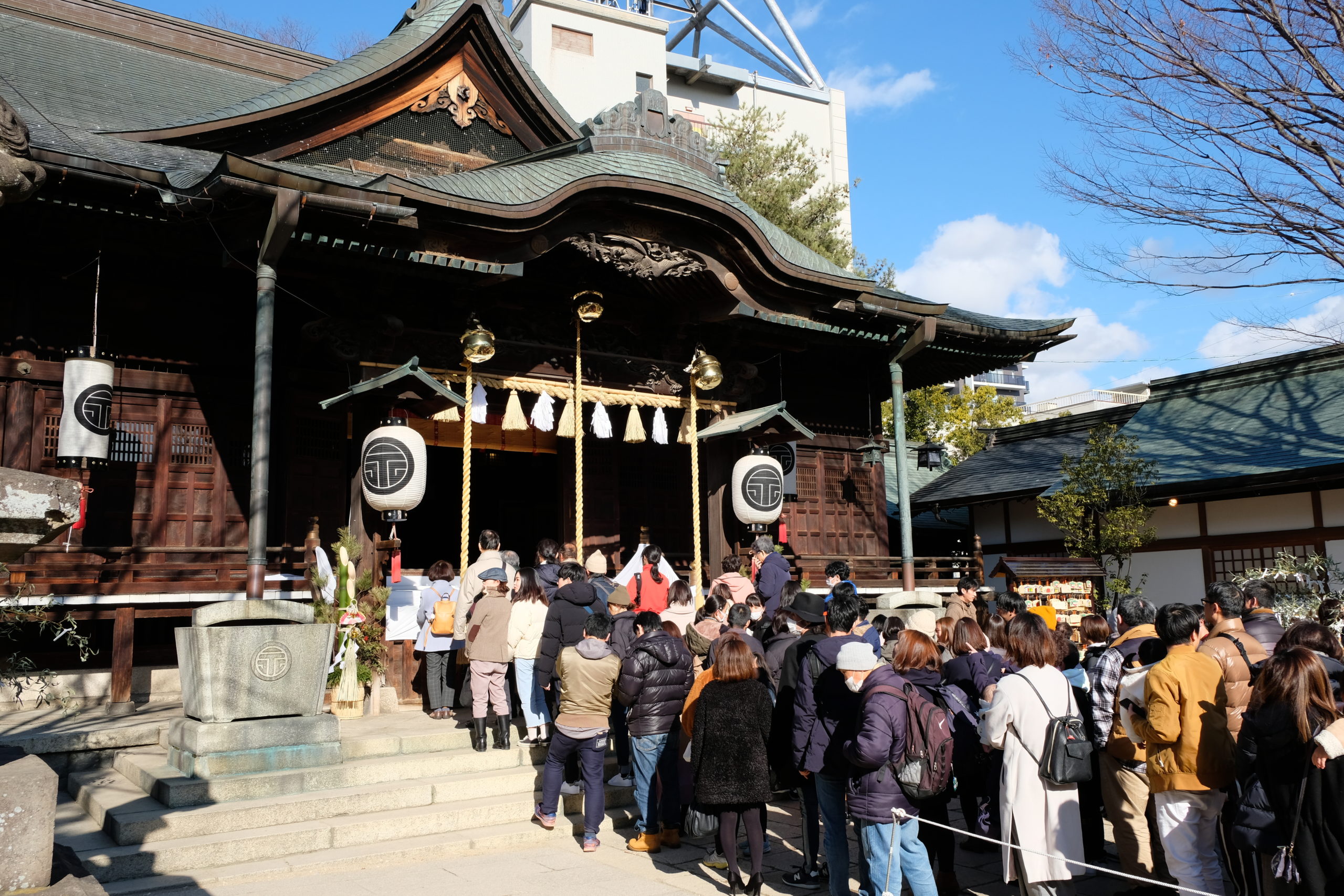 四柱神社の初詣